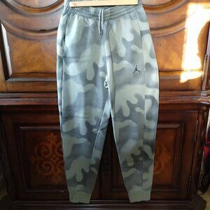 Jordan Camo Retro 5 (P51) Joggers (2017)